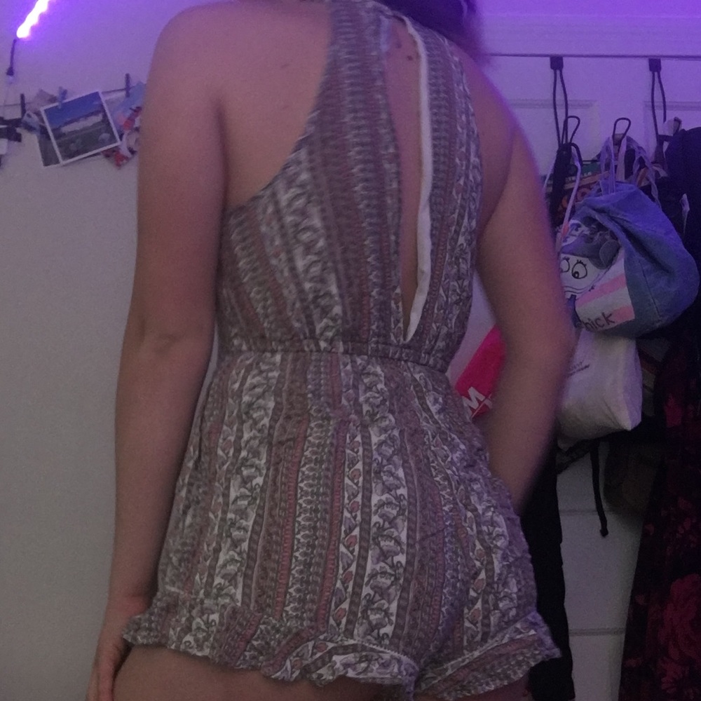 American Eagle Patterned Romper - image 5